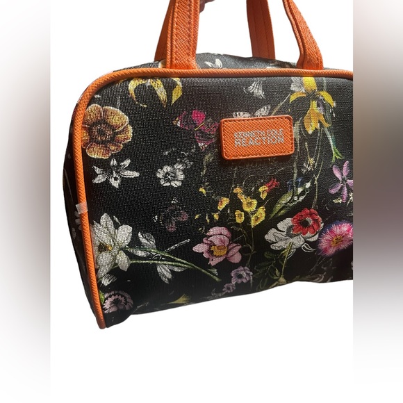 NWOT Kenneth Cole Reaction Floral Cosmetic Bag - Picture 10 of 10